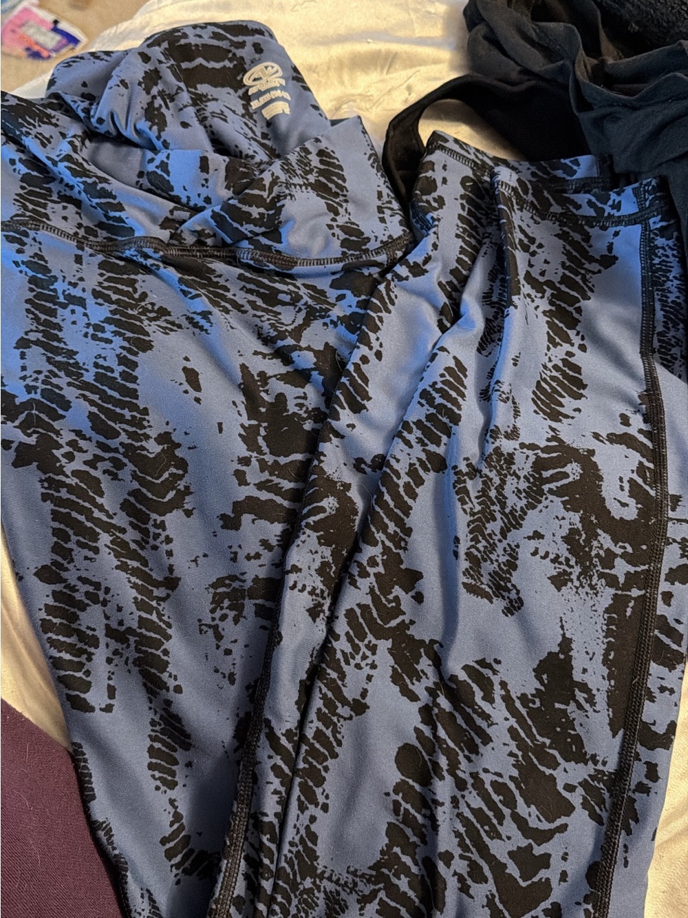 Athletic Works Blue and Black Printed Leggings